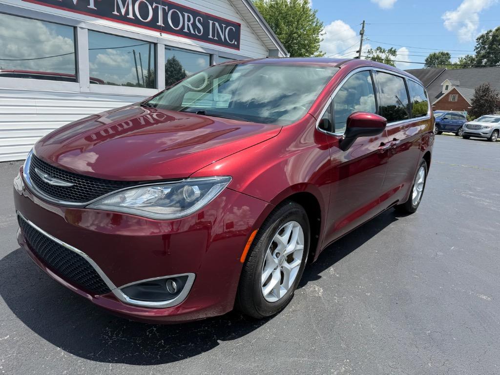 2017 Chrysler Pacifica - $10,998