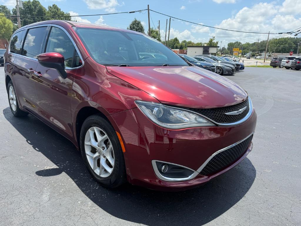 2017 Chrysler Pacifica - $10,998