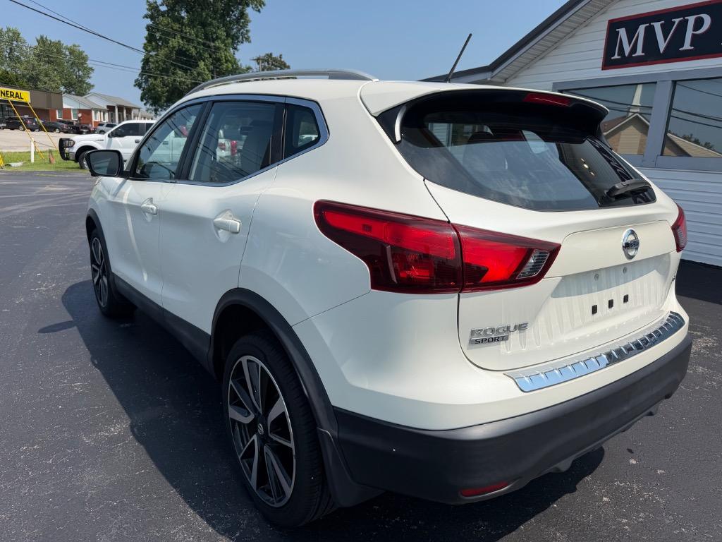 2018 Nissan Rogue - $14,998