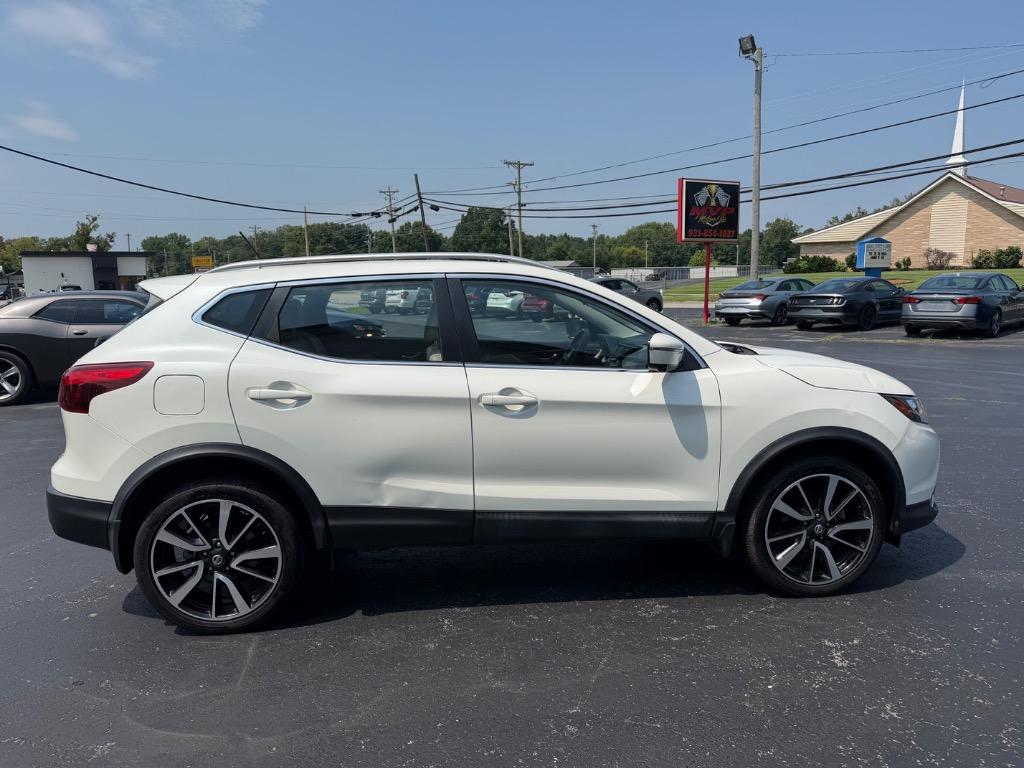 2018 Nissan Rogue - $14,998