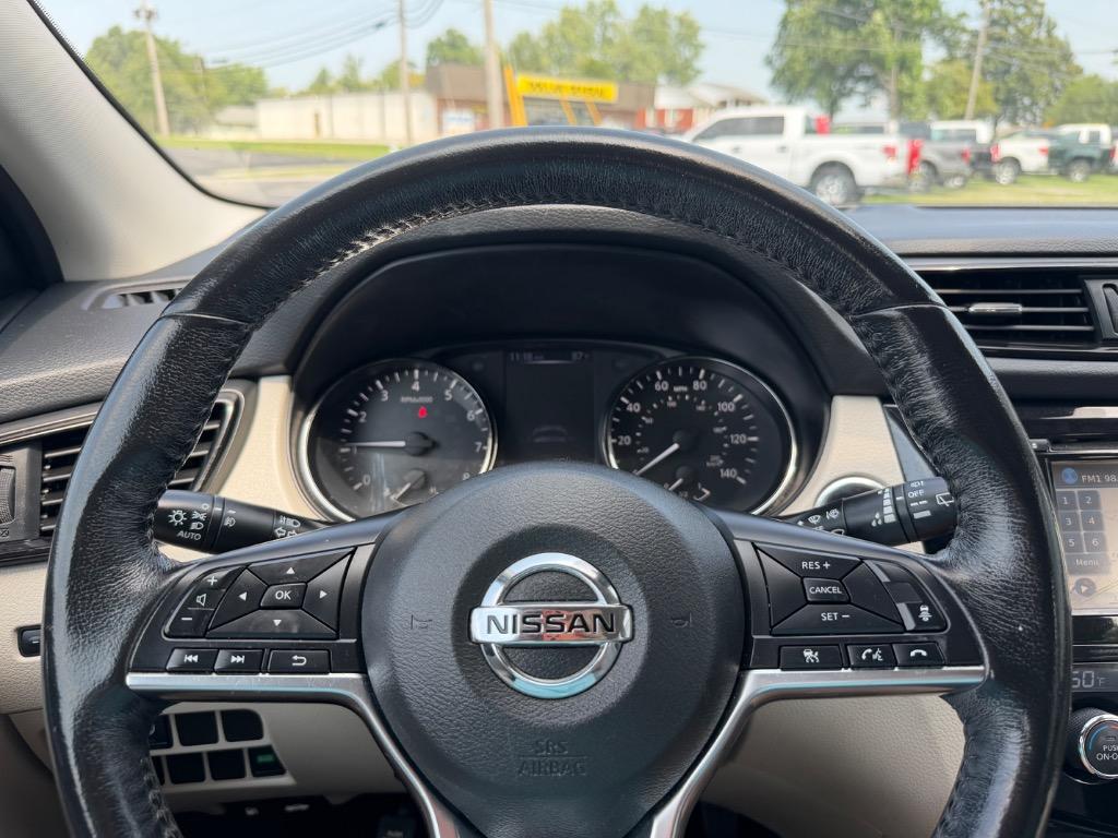 2018 Nissan Rogue - $14,998