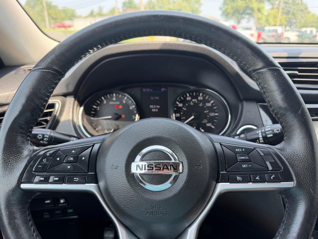 2018 Nissan Rogue - $13,998