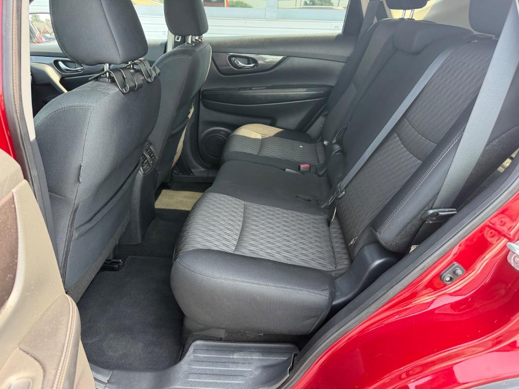 2018 Nissan Rogue - $13,998