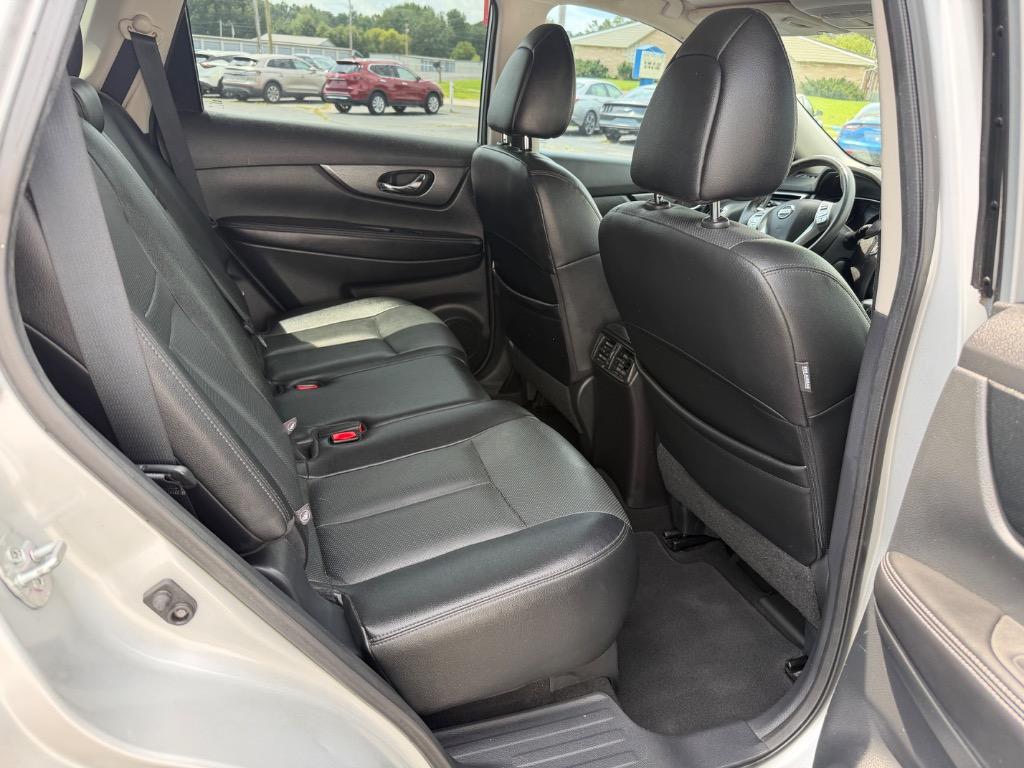 2016 Nissan Rogue - $12,998