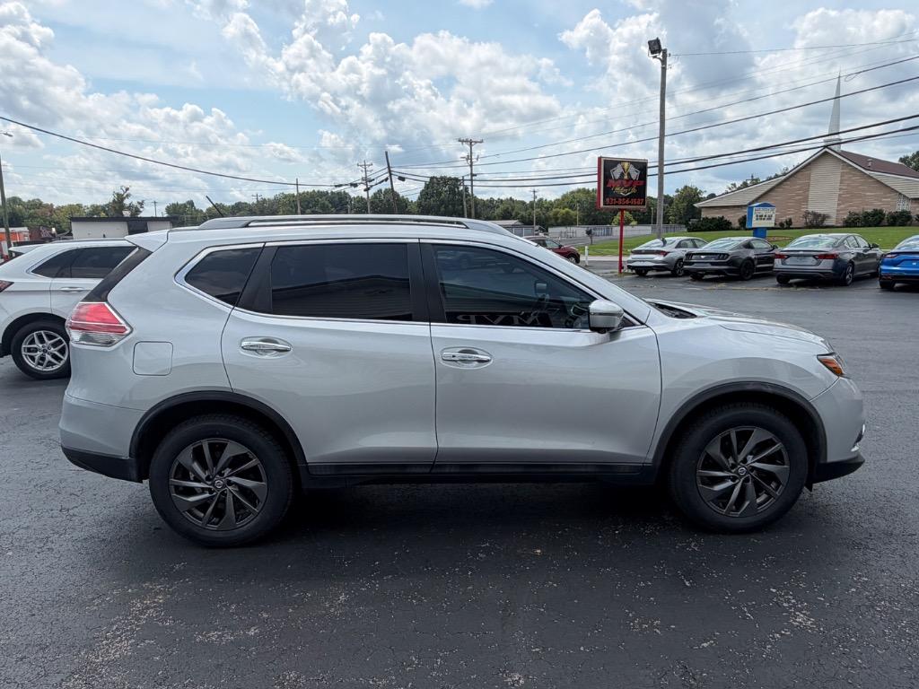 2016 Nissan Rogue - $12,998