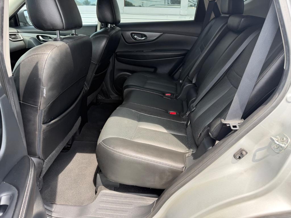 2016 Nissan Rogue - $12,998