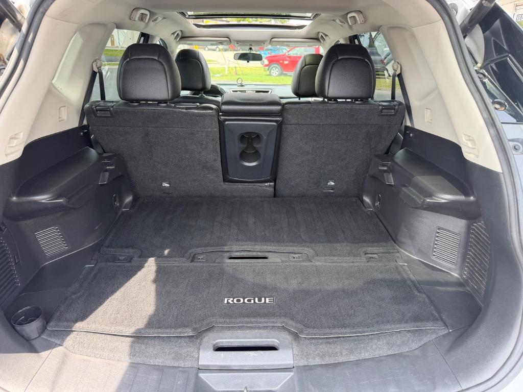 2016 Nissan Rogue - $12,998