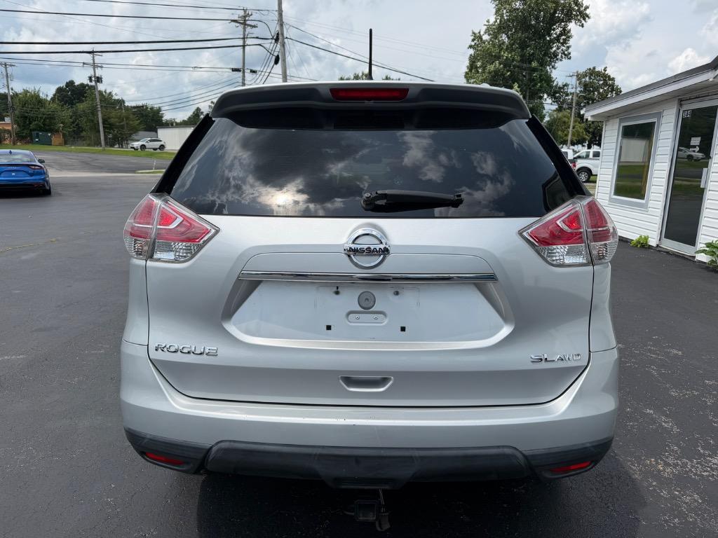 2016 Nissan Rogue - $12,998