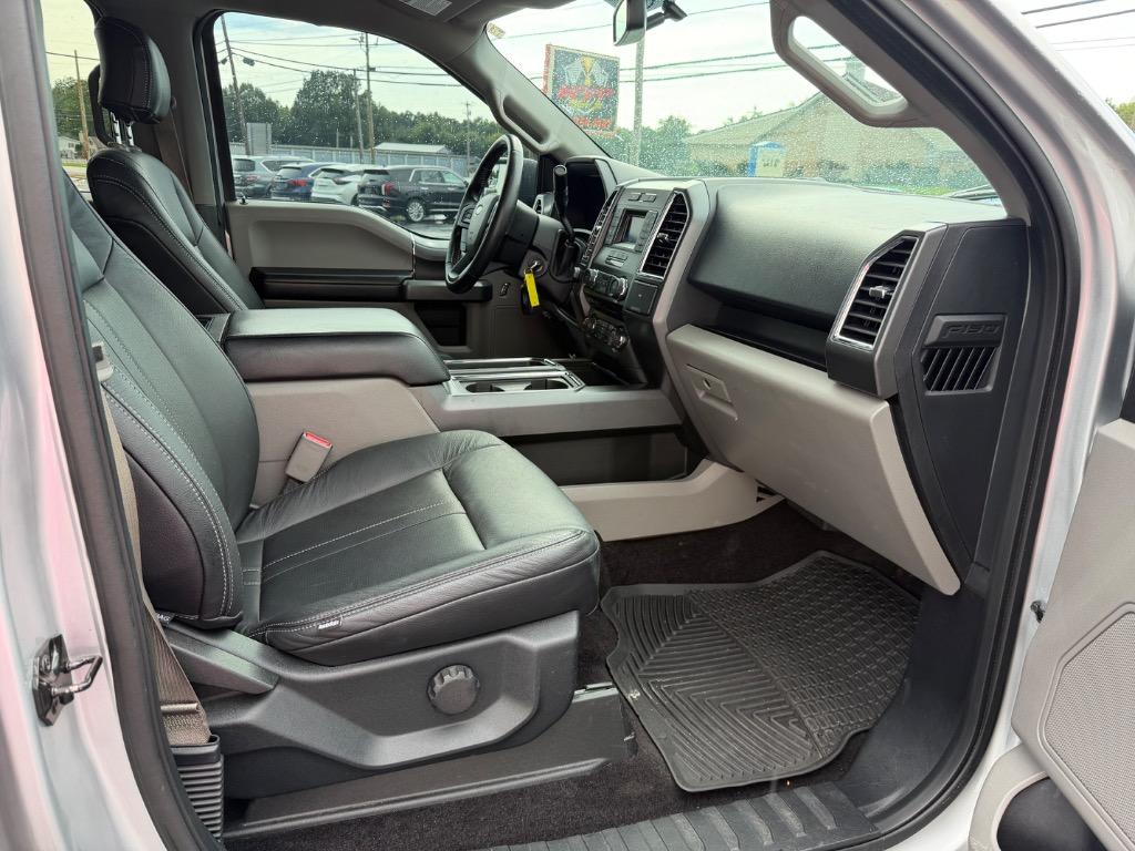 2016 Ford F150 - $22,998