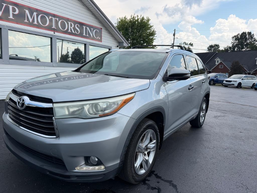2016 Toyota Highlander - $17,998