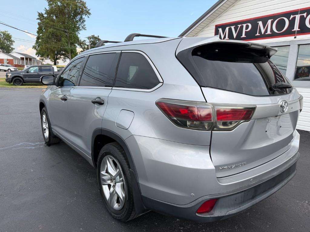 2016 Toyota Highlander - $17,998
