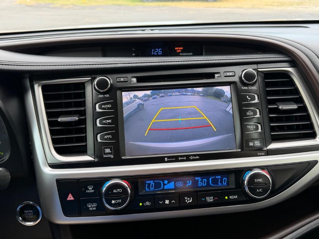 2016 Toyota Highlander - $17,998