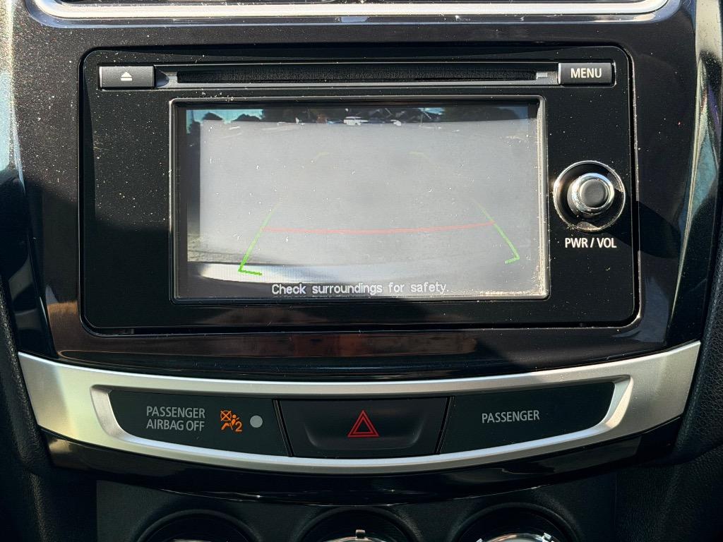 2015 Mitsubishi Outlander - $9,998