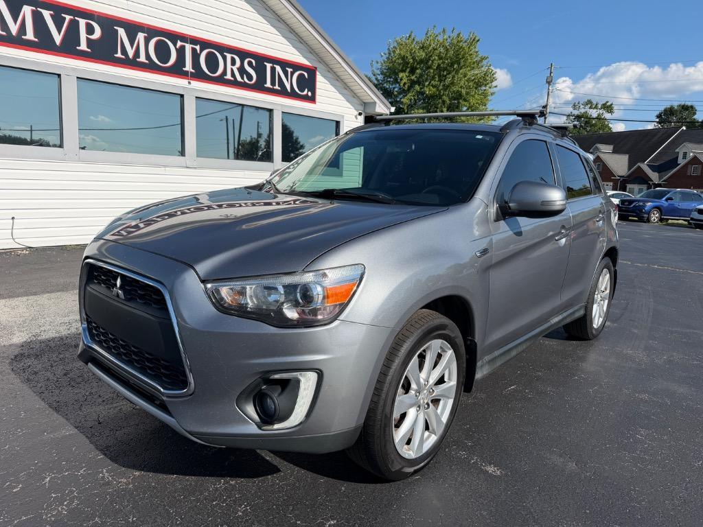 2015 Mitsubishi Outlander - $9,998