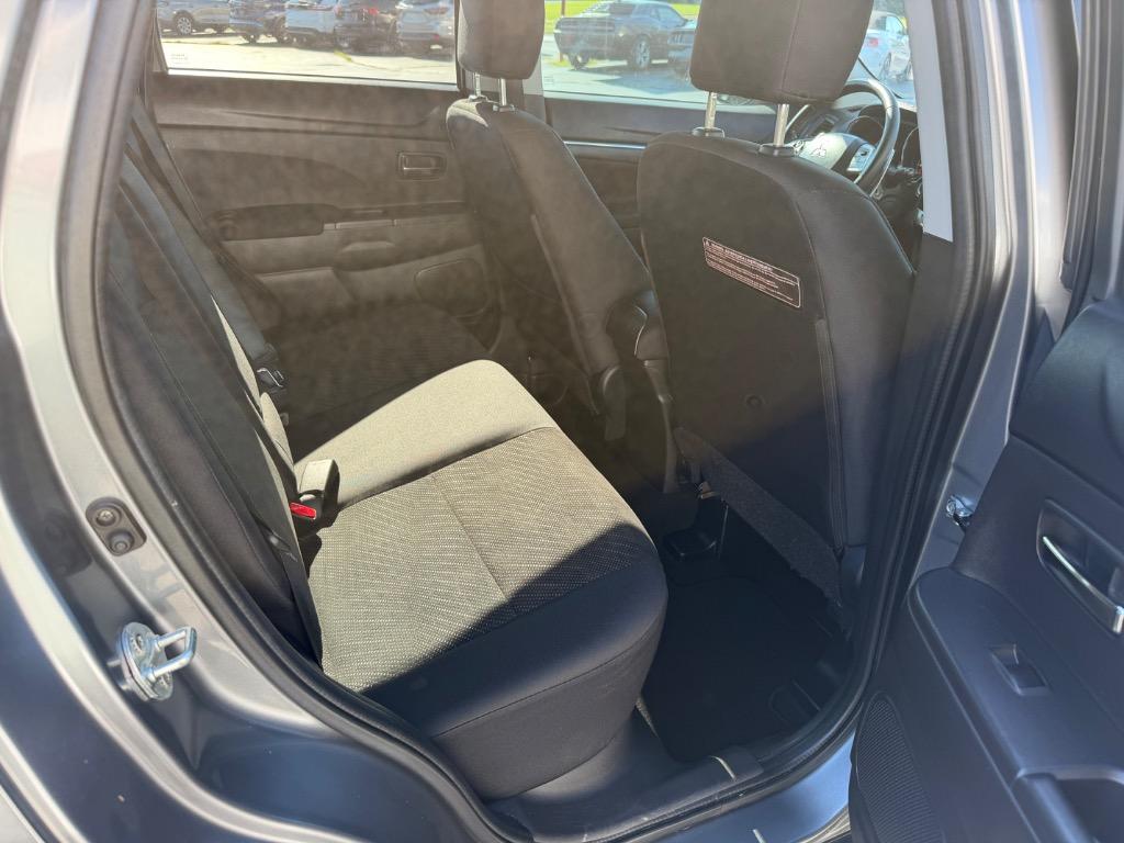 2015 Mitsubishi Outlander - $9,998