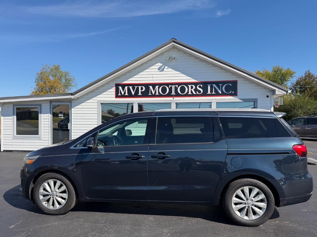 2016 Kia Sedona - $10,998