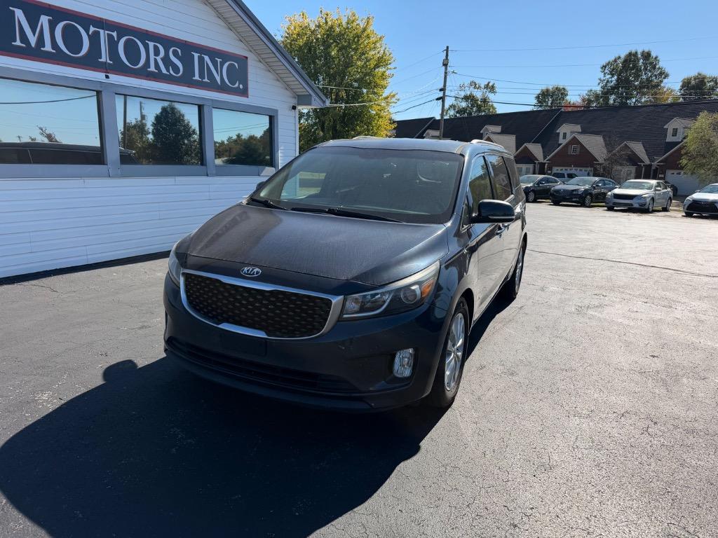 2016 Kia Sedona - $10,998