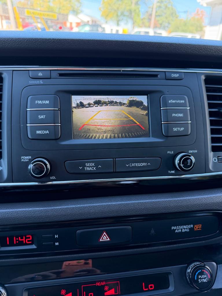 2016 Kia Sedona - $10,998