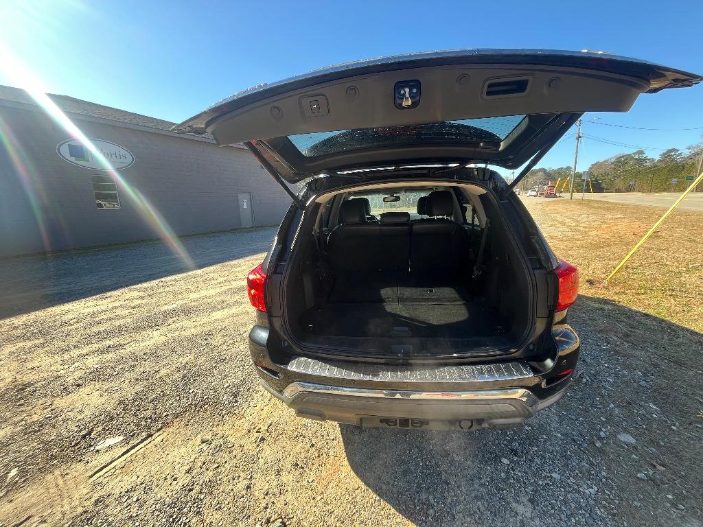 2017 Nissan Pathfinder