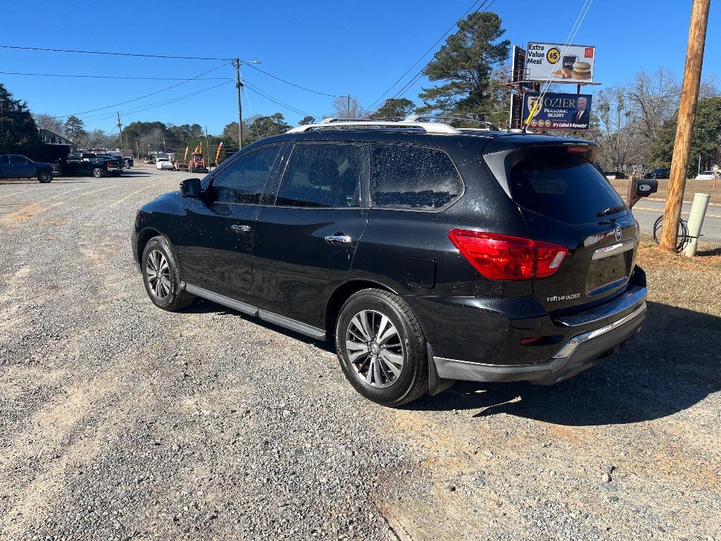 2017 Nissan Pathfinder