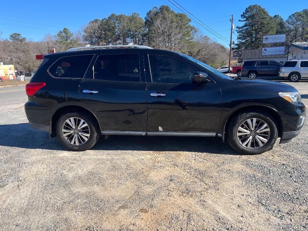 2017 Nissan Pathfinder