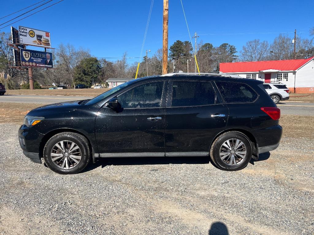 2017 Nissan Pathfinder
