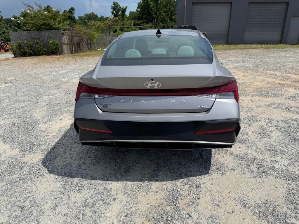 2025 Hyundai Elantra