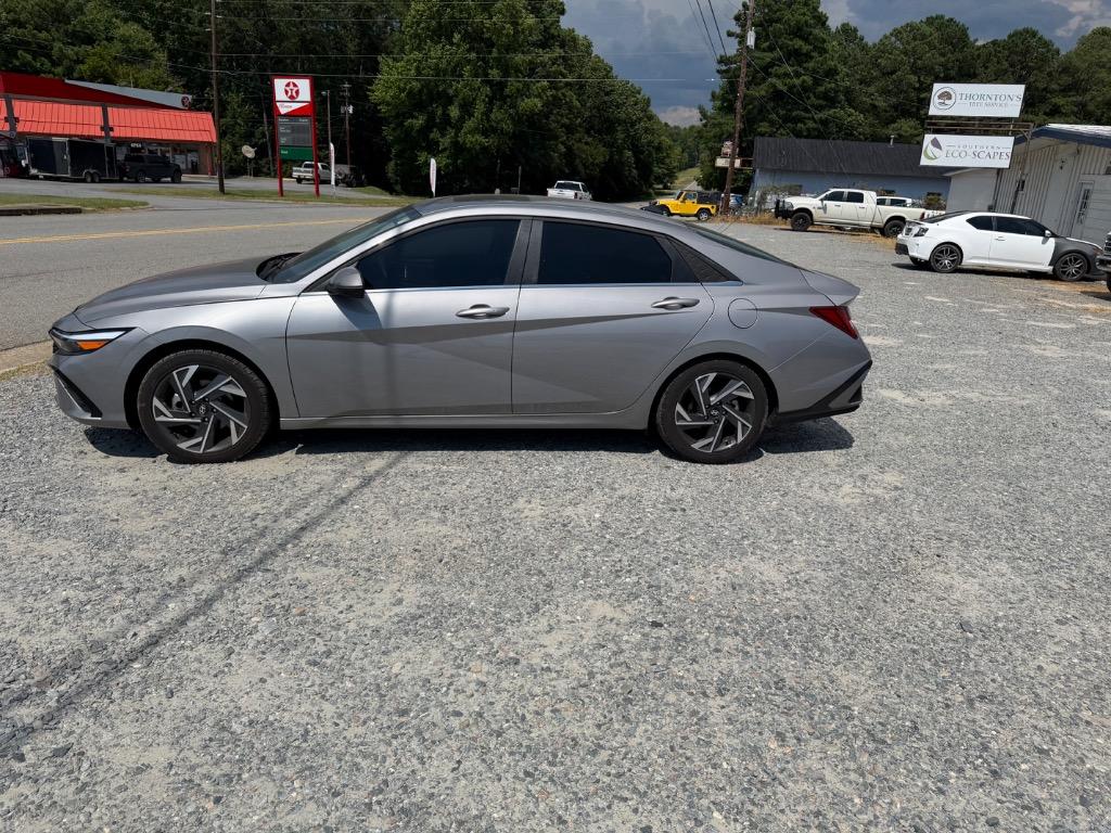 2025 Hyundai Elantra