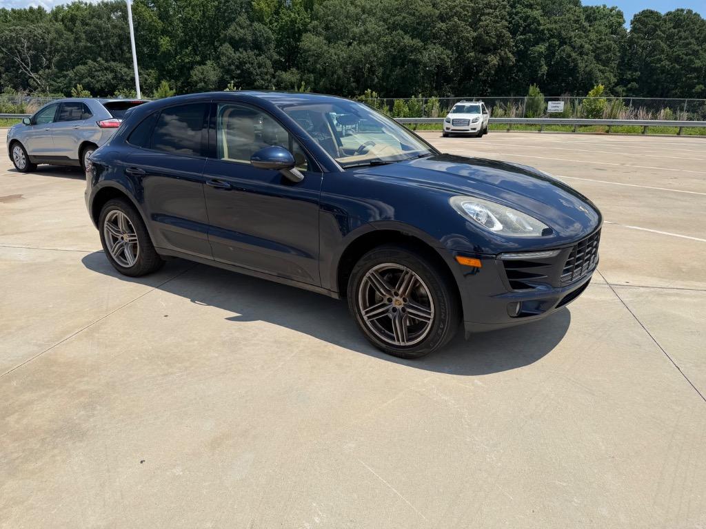 2017 Porsche Macan