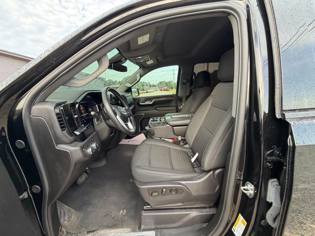 2024 GMC Sierra