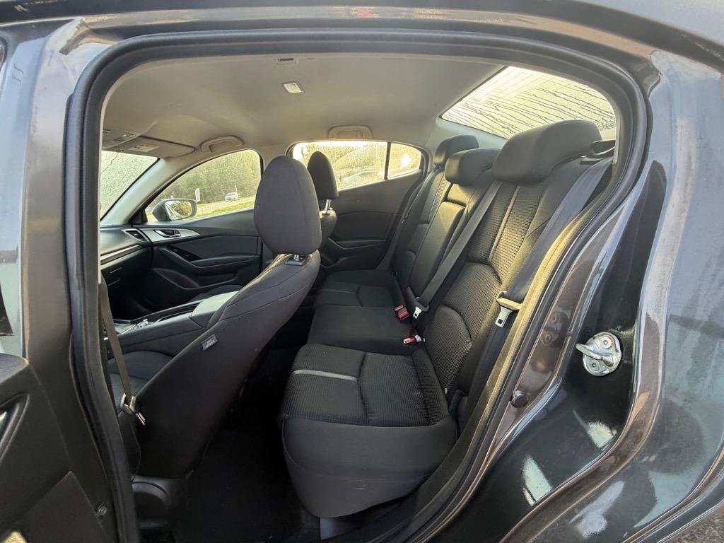 2017 MAZDA MAZDA3