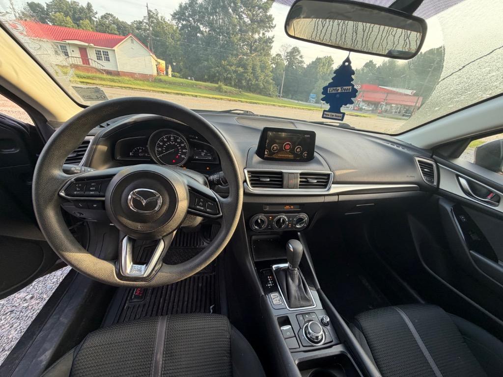 2017 MAZDA MAZDA3