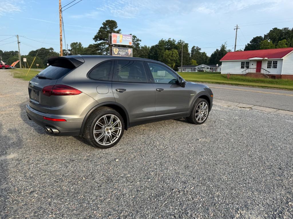 2016 Porsche Cayenne