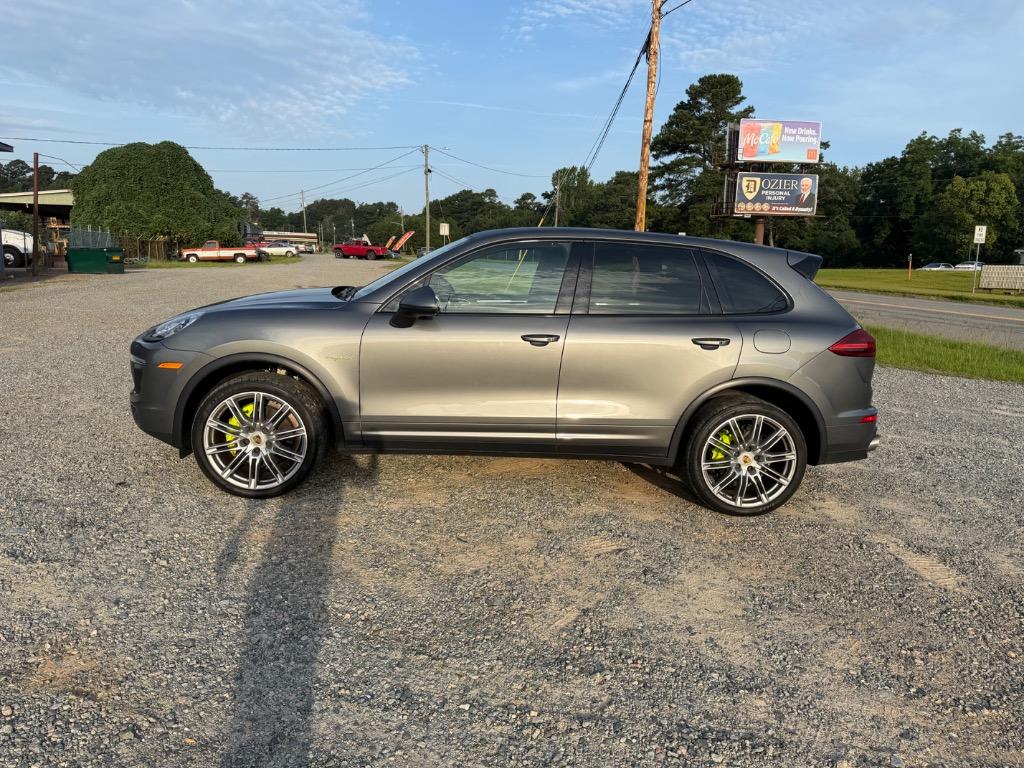 2016 Porsche Cayenne