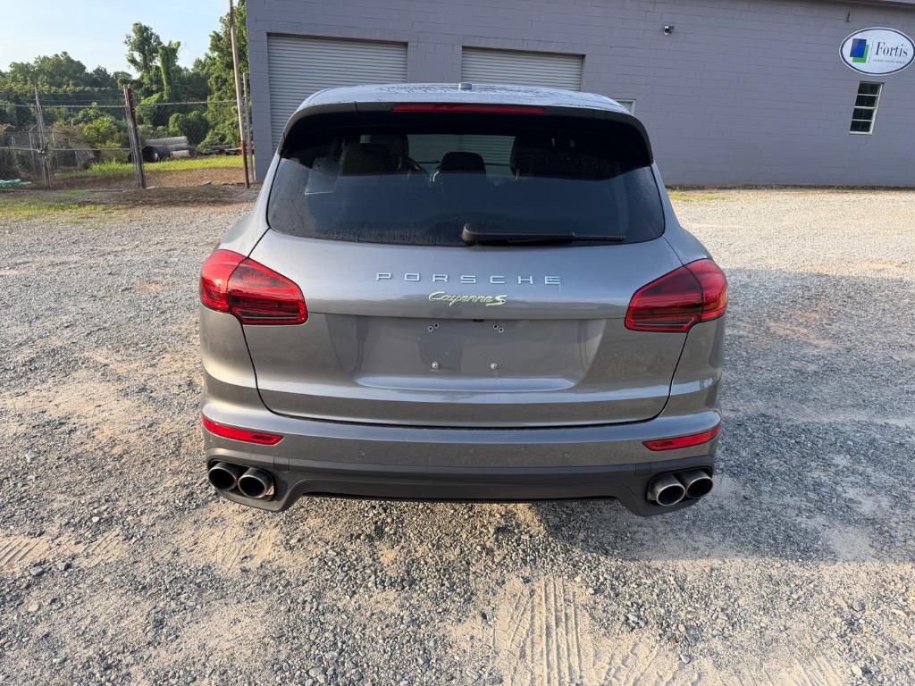 2016 Porsche Cayenne