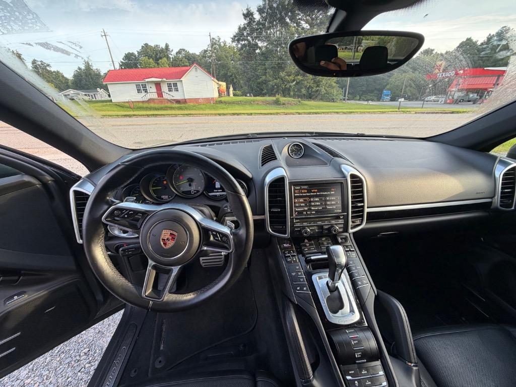 2016 Porsche Cayenne