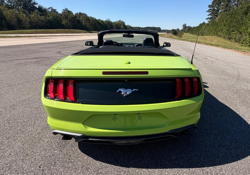 2020 Ford Mustang