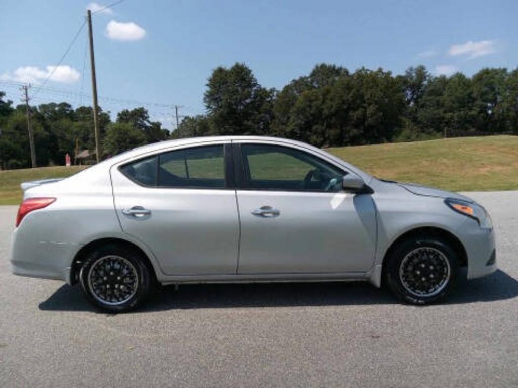 2018 Nissan Versa - $8,411