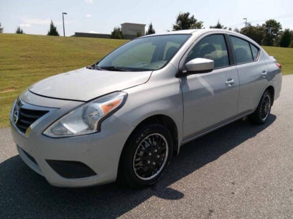 2018 Nissan Versa - $8,411