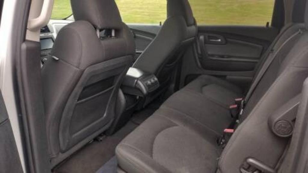 2012 Chevrolet Traverse LT photo
