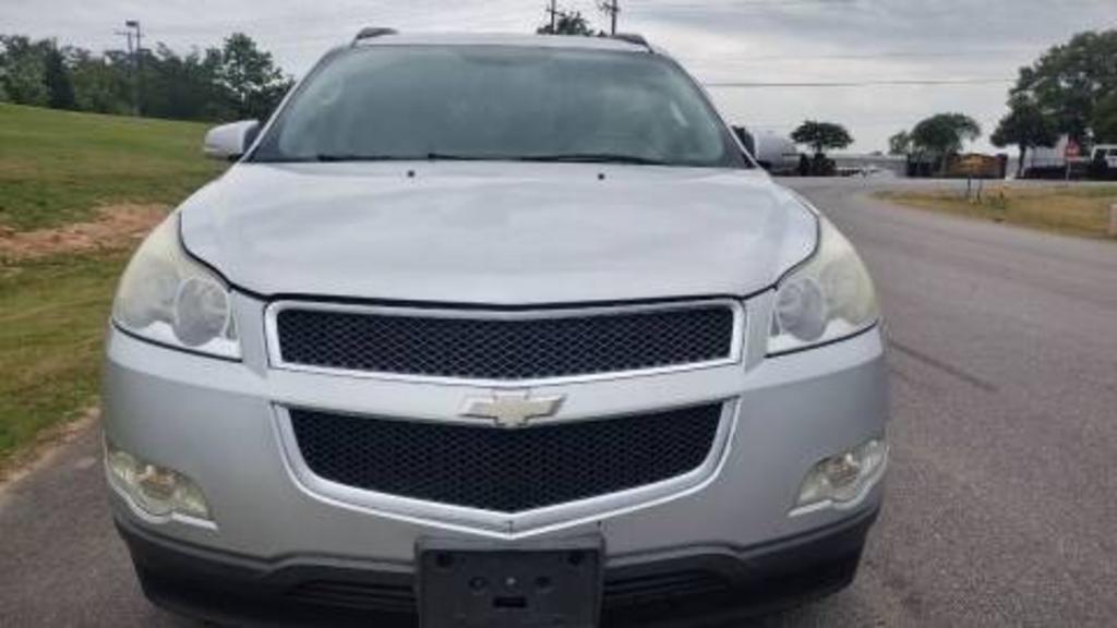 2012 Chevrolet Traverse LT photo