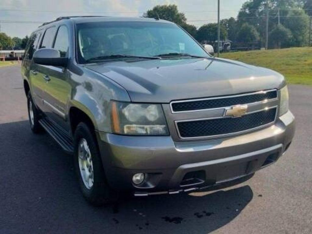 2009 Chevrolet Suburban LT 1500 photo