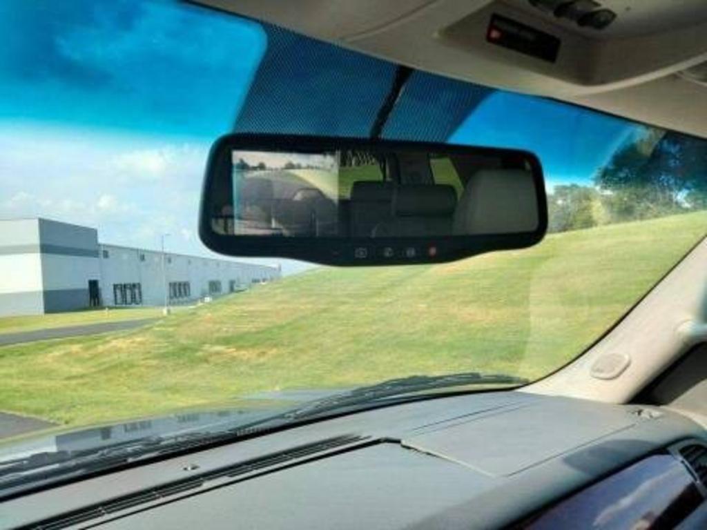 2009 Chevrolet Suburban LT 1500 photo