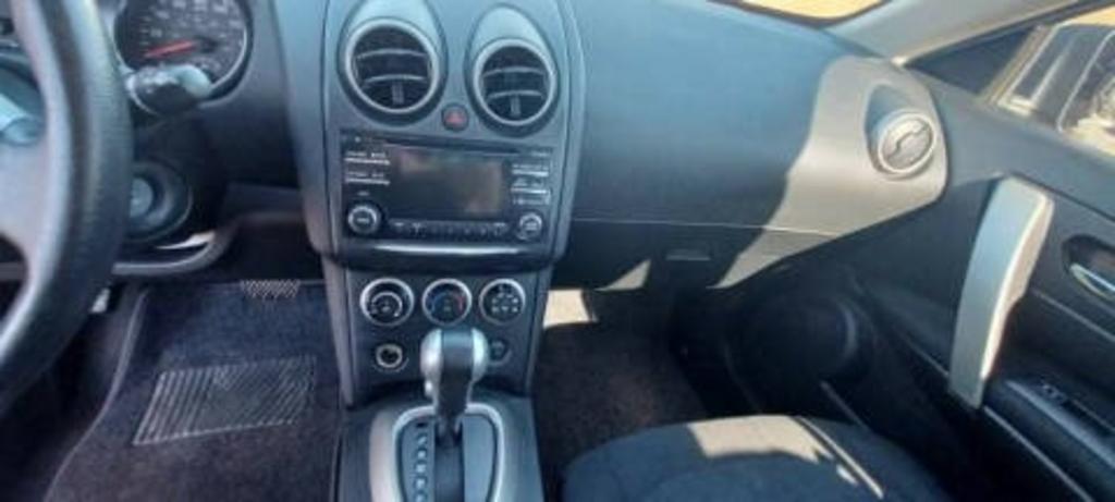 2015 Nissan Rogue - $8,738