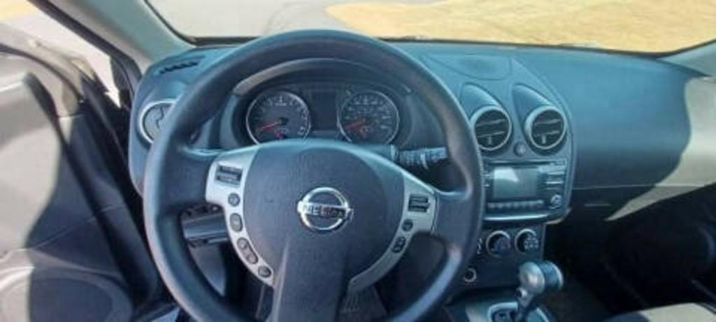 2015 Nissan Rogue - $8,738