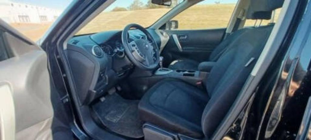 2015 Nissan Rogue - $8,738