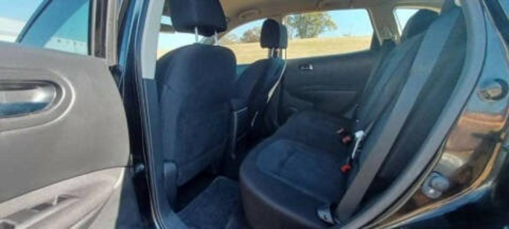 2015 Nissan Rogue - $8,738