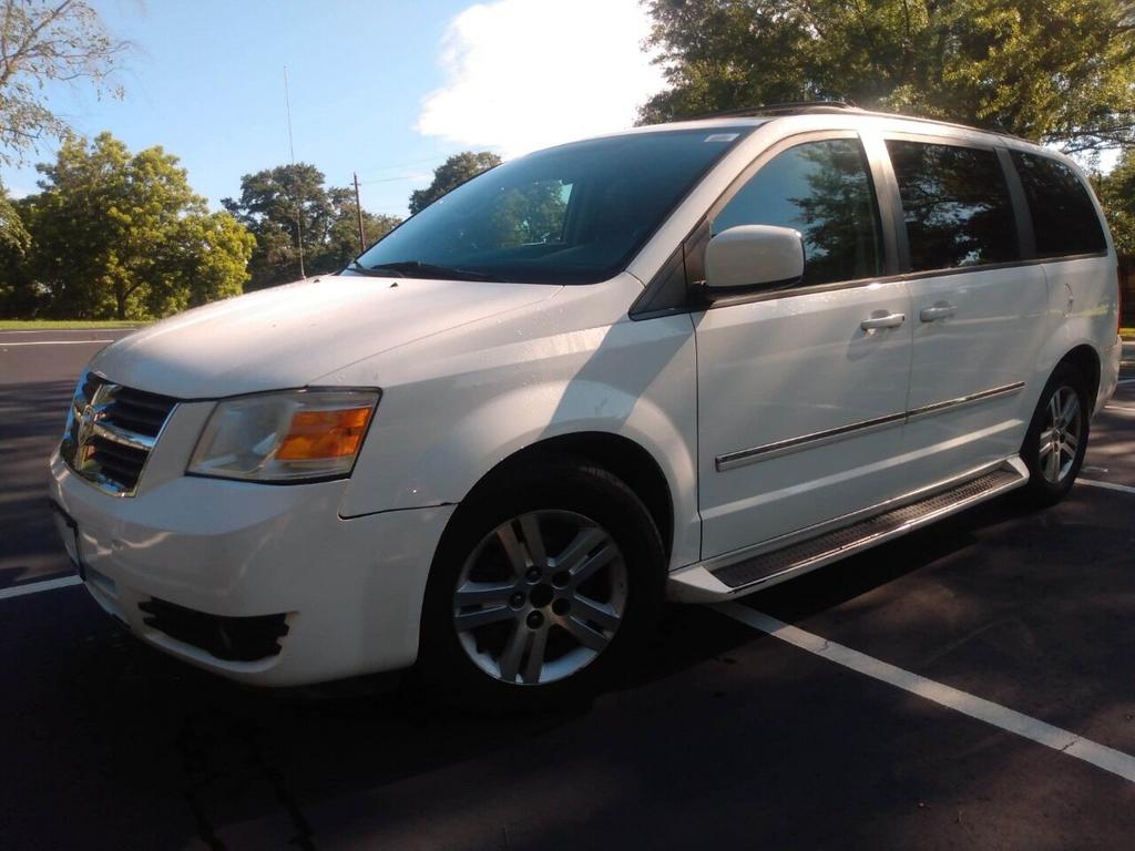 2008 Dodge Grand Caravan SXT photo