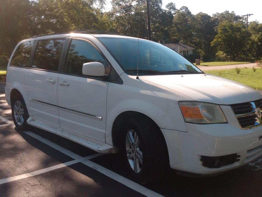 2008 Dodge Grand Caravan SXT photo