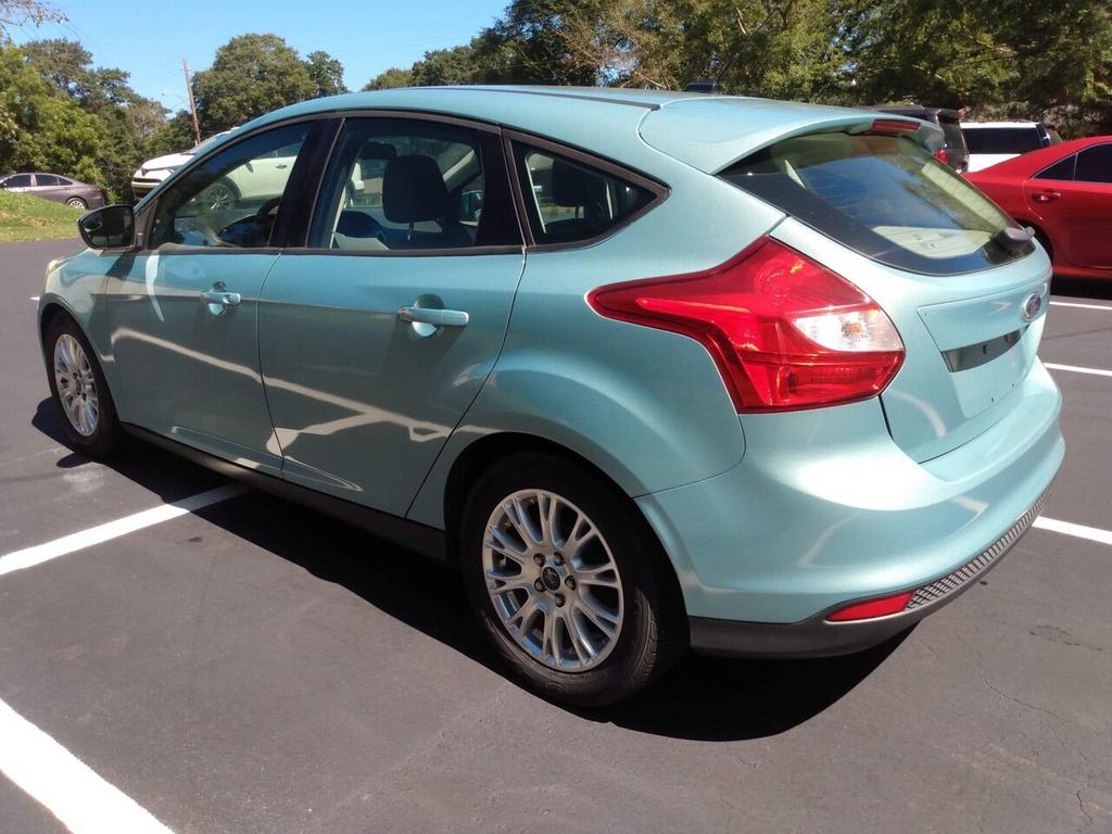 2012 Ford Focus SE photo